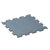 Fitness Performance Elite Träningsgolv von WARCO im Farbdesign Åldrat silver mit den Abmessungen 50 x 50 x 1 cm | 0,25 m². Produktfoto von Artikel 6164 in der Aufsicht von schräg vorne.