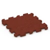 Fallskyddsplatta med pusselkoppling von WARCO im Farbdesign Tegelröd mit den Abmessungen 50 x 50 x 3 cm | 0,25 m². Produktfoto von Artikel 6300 in der Aufsicht von schräg vorne.