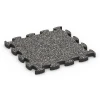 Terrassplatta gummi von WARCO im Farbdesign Mörkgrå granit mit den Abmessungen 46 x 46 × 2,8 cm. Produktfoto von Artikel 6940 in der Aufsicht von schräg vorne.