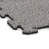 Detailaufnahme der Randausprägung von WARCO-Produkt 4593, Hundsportgolv HD, Format 500 x 500 x 18 mm, Farbe Grå Melange.