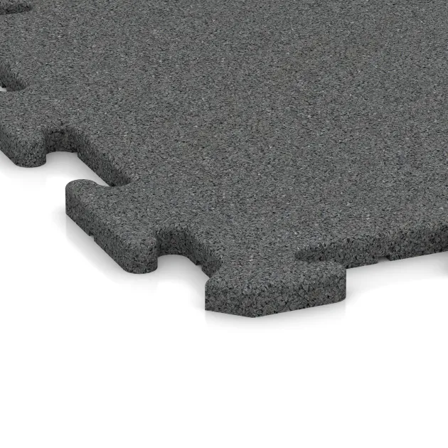 Detailaufnahme der Randausprägung von WARCO-Produkt 3914, Hundgolvplatta, Format 500 x 500 x 18 mm, Farbe Skiffergrå.
