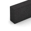 Detailaufnahme der Randausprägung von WARCO-Produkt 7028, Gummiblocksteg av gummigranulat, Format 100 x 30 x 15 cm, Farbe Antracit.