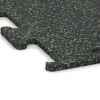 Detailaufnahme der Randausprägung von WARCO-Produkt 3771, Fitness Performance Elite Träningsgolv, Format 50 x 50 x 1,5 cm | 0,25 m², Farbe Lätt Grön Fläckig.