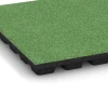 Detailaufnahme der Randausprägung von WARCO-Produkt 6137, Fallskyddsplatta – 170 cm, Format 50 x 50 x 4,8 cm, Farbe Lindgrön.