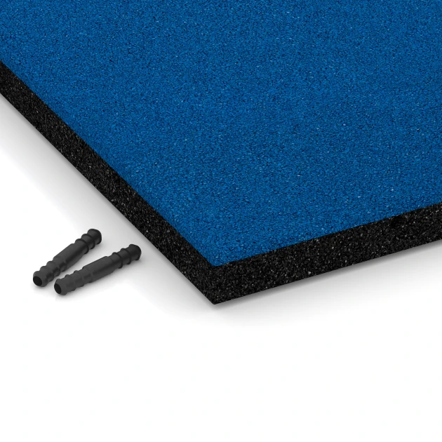 Detailaufnahme der Randausprägung von WARCO-Produkt 6256, Fallskyddsplatta – 140 cm, Format 50 x 50 x 4 cm, Farbe Himmelsblå.