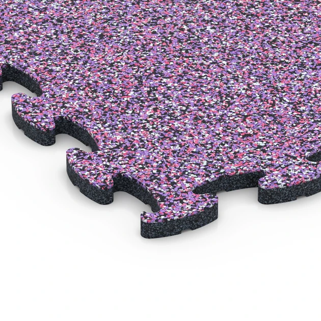 Detailaufnahme der Randausprägung von WARCO-Produkt 6801, Agilitygolv hundsport, Format 44,6 x 44,6 x 1,8 cm, Farbe Lavendel.