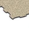 Detailaufnahme der Randausprägung von WARCO-Produkt 6838, Fitness Active gymgolv, Format 97,1 x 97,1 × 1,8 cm, Farbe Travertin.