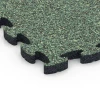 Detailaufnahme der Randausprägung von WARCO-Produkt 6933, Fallskyddsplatta pussel, Format 44,6 x 44,6 × 2,8 cm, Farbe Engelskt gräs.