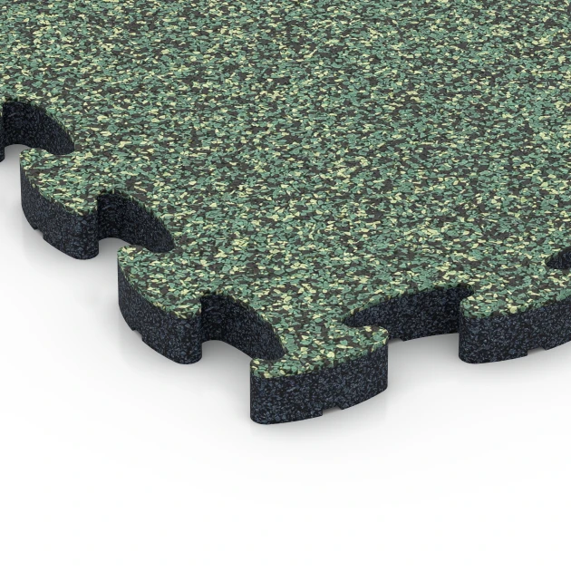 Detailaufnahme der Randausprägung von WARCO-Produkt 6843, Fitness Active gymgolv, Format 44,6 x 44,6 × 2,8 cm, Farbe Engelskt gräs.