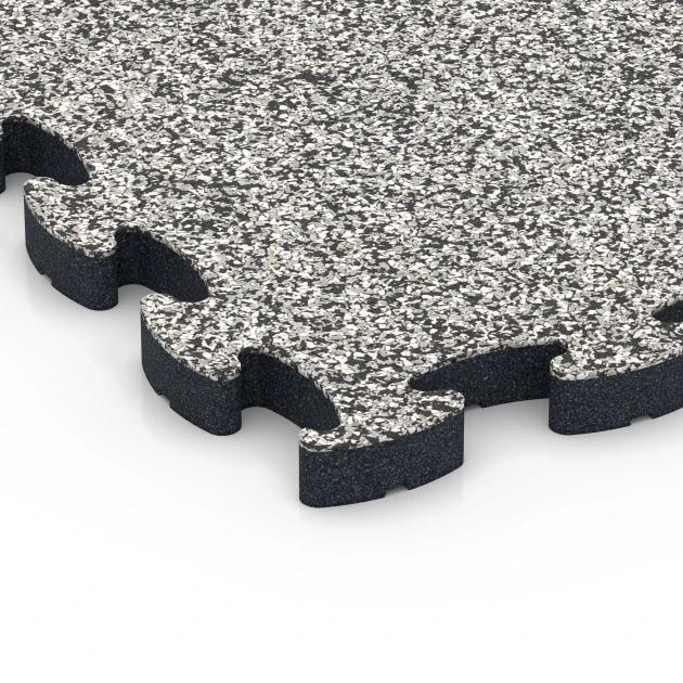 Detailaufnahme der Randausprägung von WARCO-Produkt 6878, Fitness Max gymgolv, Format 44,6 x 44,6 × 2,8 cm, Farbe Grå granit.