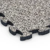 Detailaufnahme der Randausprägung von WARCO-Produkt 6815, Balkongplatta gummi, Format 28,9 x 28,9 x 1,8 cm, Farbe Grå granit.