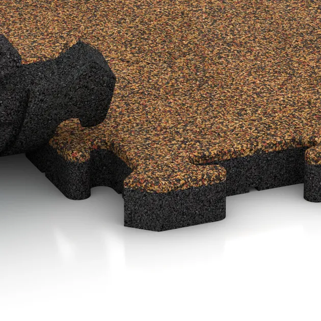 Großaufnahme vom Verbindungssystem von WARCO-Boden 3410 - Fitness Skyddsmatta HD im Farbdesign Terra Cotta. Abmessungen 1000 x 1000 x 40 mm.