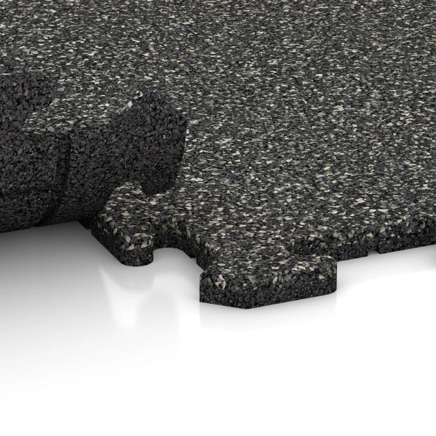 Großaufnahme vom Verbindungssystem von WARCO-Boden 0314 - Träningsmatta 18 mm im Farbdesign Mörkgrå granit. Abmessungen 100 x 100 x 1,8 cm | 1,00 m².