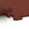 Großaufnahme vom Verbindungssystem von WARCO-Boden 3960 - Hundsportgolv HD im Farbdesign Murgröngult. Abmessungen 1000 x 1000 x 18 mm.