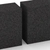 Großaufnahme vom Verbindungssystem von WARCO-Boden 7028 - Gummiblocksteg av gummigranulat im Farbdesign Antracit. Abmessungen 100 x 30 x 15 cm.