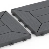 Großaufnahme vom Verbindungssystem von WARCO-Boden 6348 - Kassettmönster – Trallplattor im Farbdesign Silvergrå. Abmessungen 30 x 30 x 2 cm.