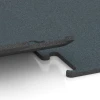 Großaufnahme vom Verbindungssystem von WARCO-Boden 6159 - Fitness Performance Elite Träningsgolv im Farbdesign Ormbunksgrön. Abmessungen 100 x 100 x 1,5 cm | 1,00 m².