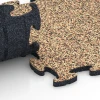 Großaufnahme vom Verbindungssystem von WARCO-Boden 6772 - Poolkantplattor im Farbdesign Terrakotta. Abmessungen 28,9 x 28,9 x 1,8 cm.