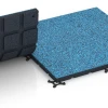 Großaufnahme vom Verbindungssystem von WARCO-Boden 7139 - Gymgolv för utomhusbruk im Farbdesign Atlanten. Abmessungen 60 x 60 x 3 cm | 0,36 m².