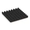 Aufsicht auf die Unterseite, also die Bodenseite von WARCO-Formteil 5578 - Fallskyddsmattor 5 cm - EN 1177 ≤ 145 cm im Format 500 x 500 x 50 mm.