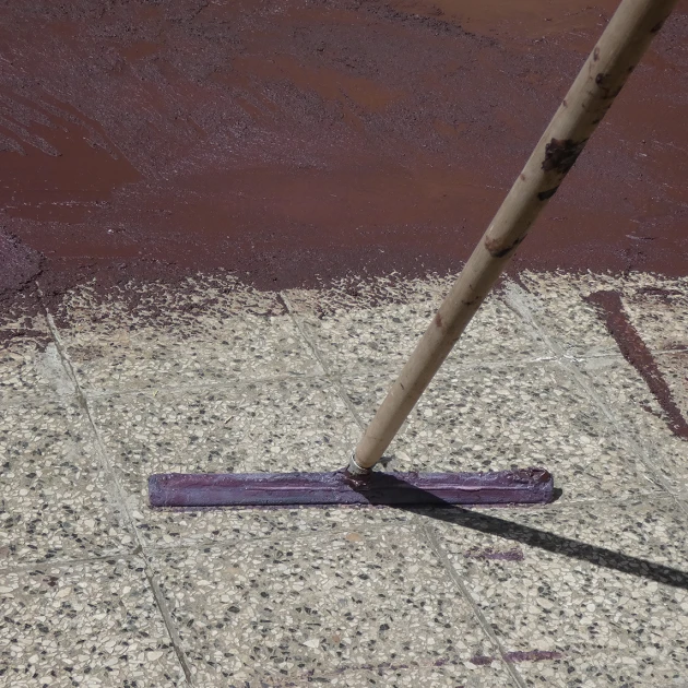 Aufsicht auf die Unterseite, also die Bodenseite von WARCO-Formteil 0024 - ALLESDICHT – Tätskikt im Format 25 kg | 7,6 m².