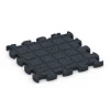 Aufsicht auf die Unterseite, also die Bodenseite von WARCO-Formteil 6958 - Fitness Premium träningsgolv im Format 28,9 x 28,9 x 1,8 cm.